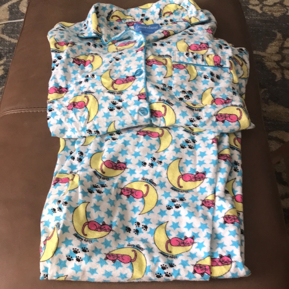 Ladies pajamas